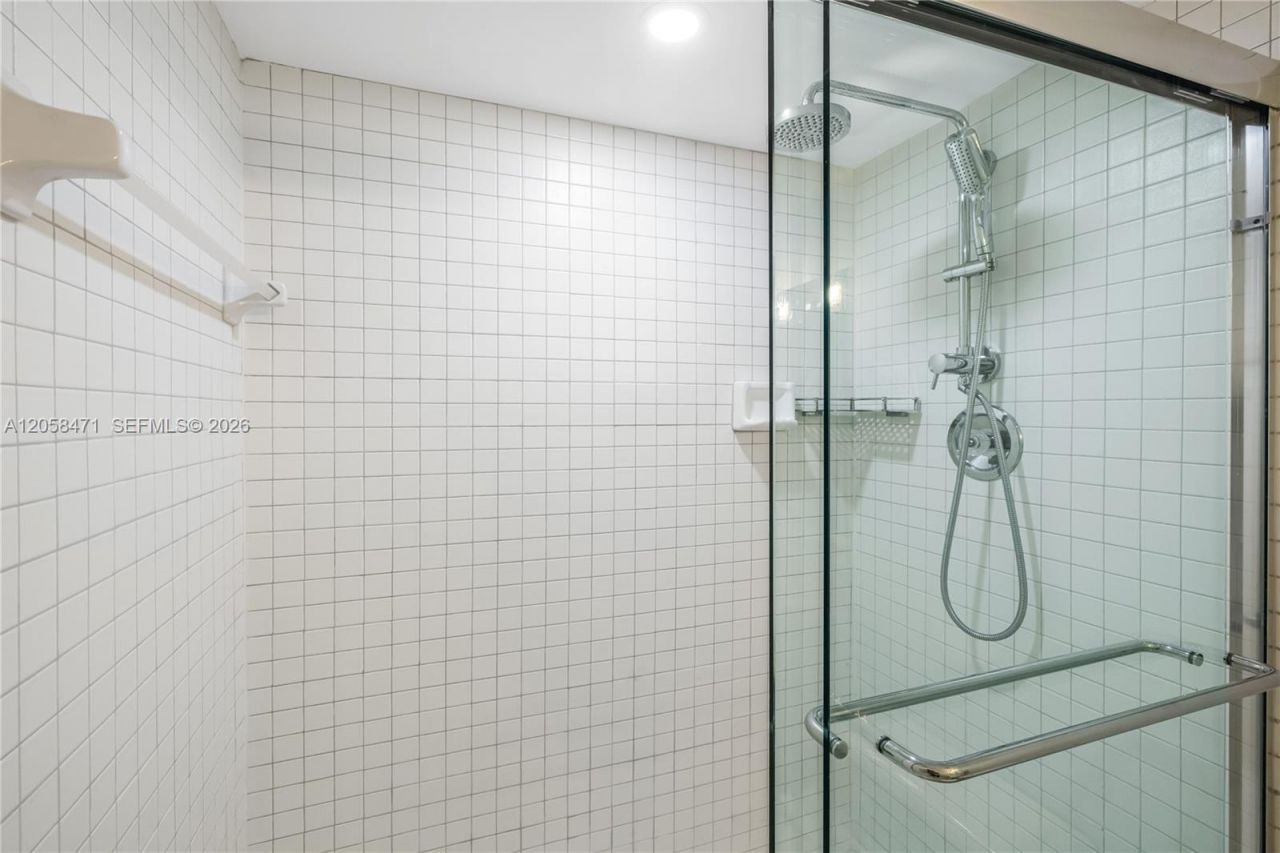 9 Island Ave, Unit 814, Miami Beach, FL 33139 Photo