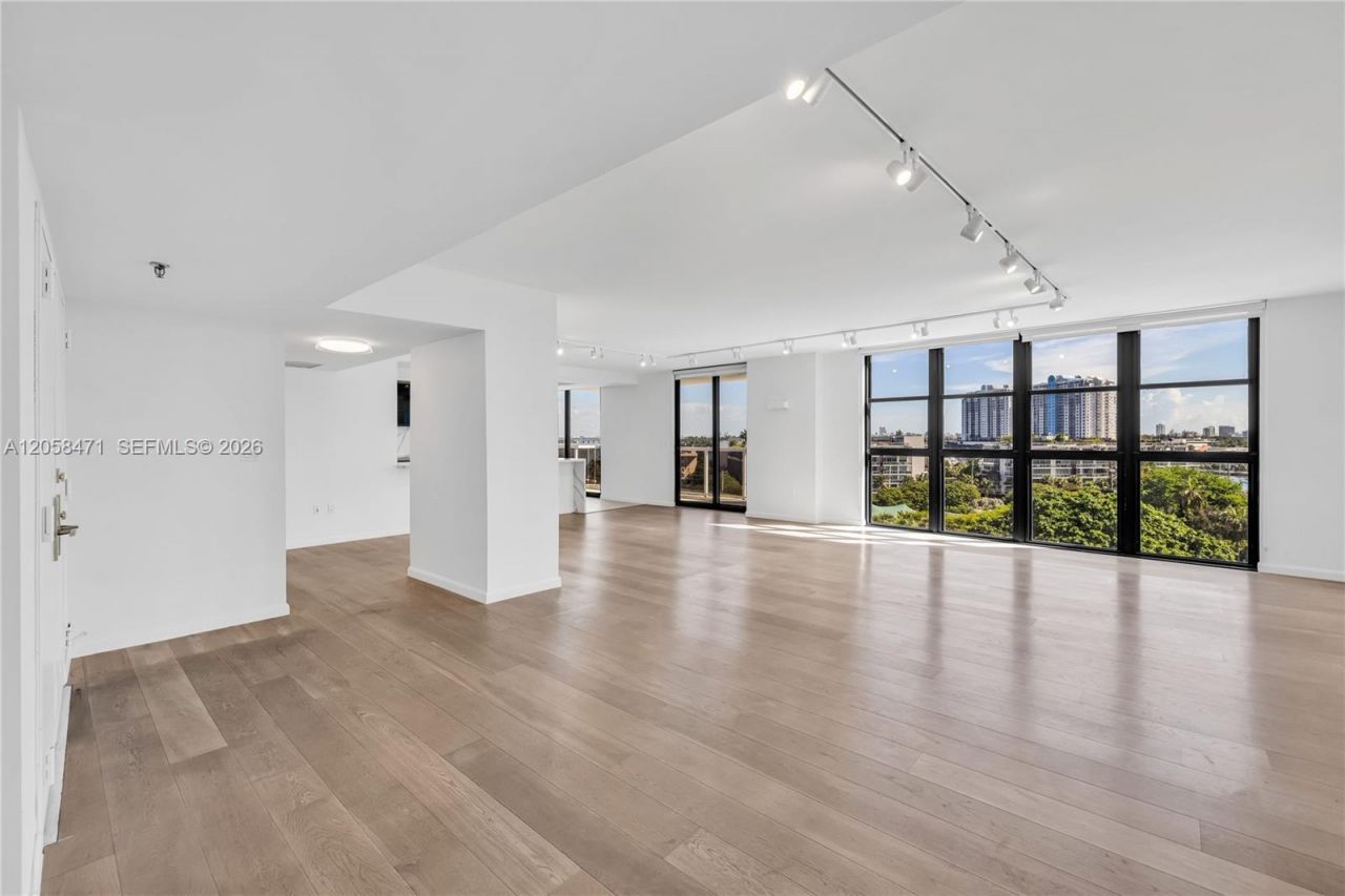 9 Island Ave, Unit 814, Miami Beach, FL 33139 Photo