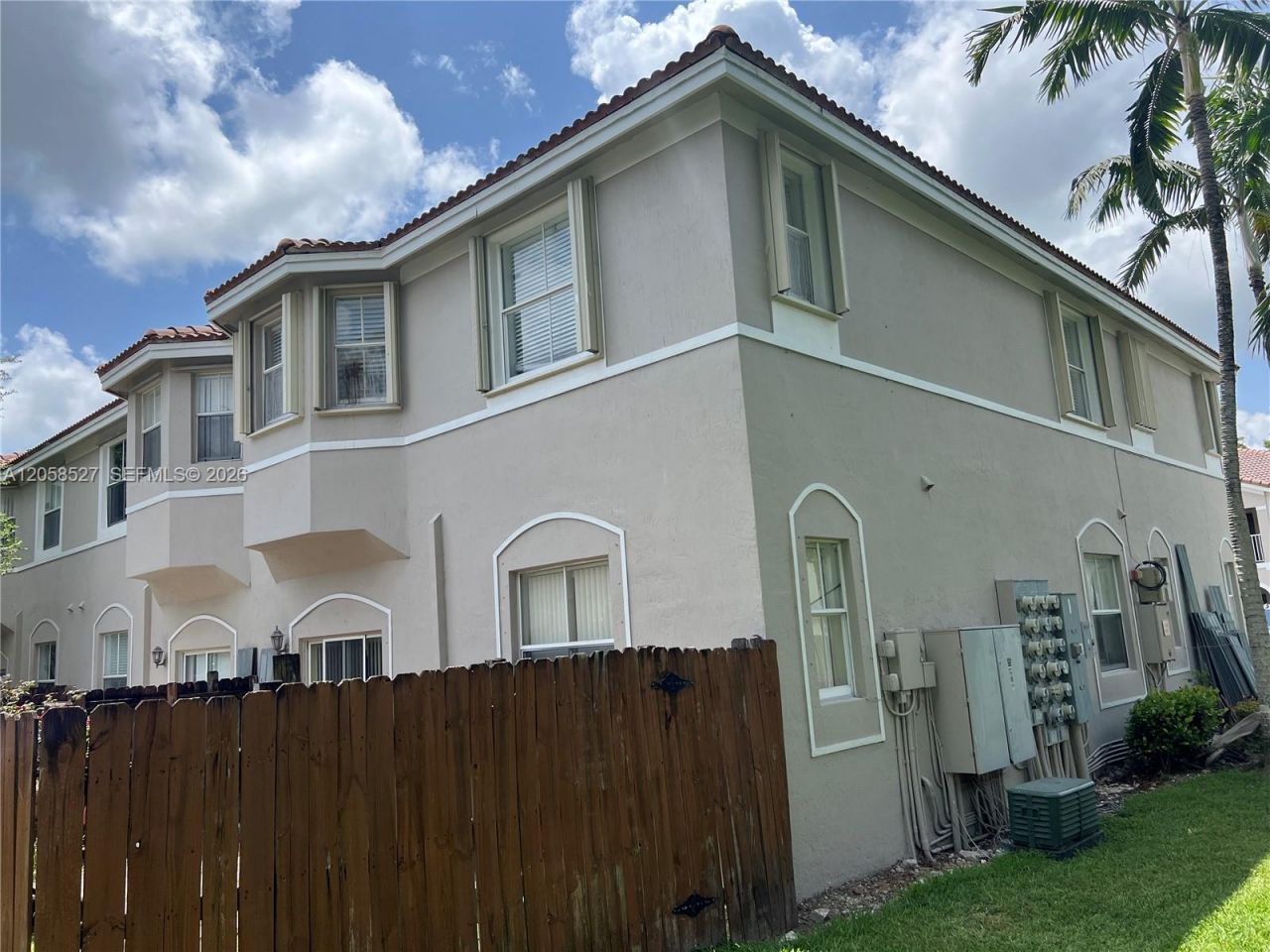 1535 SE 26th St, Unit 200, Homestead, FL 33035 Photo