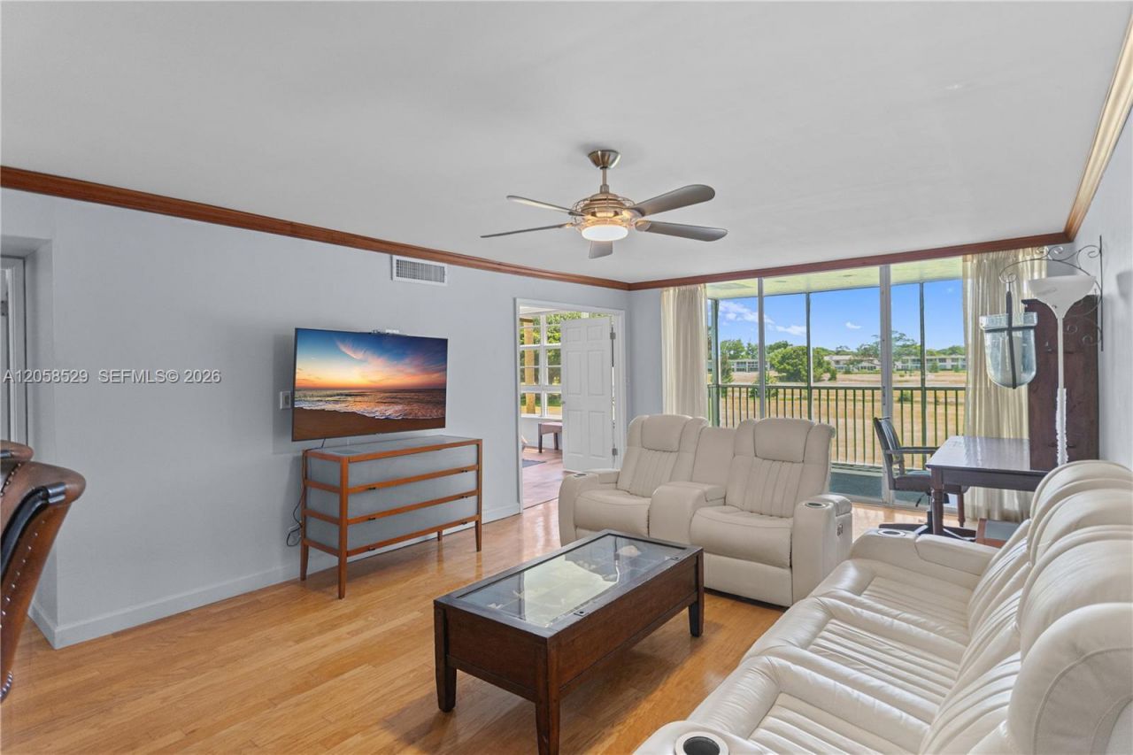 2691 S Course Dr, Unit 202, Pompano Beach, FL 33069 Photo
