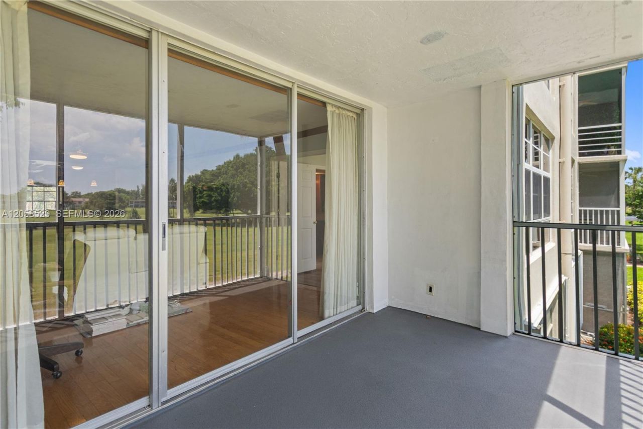 2691 S Course Dr, Unit 202, Pompano Beach, FL 33069 Photo