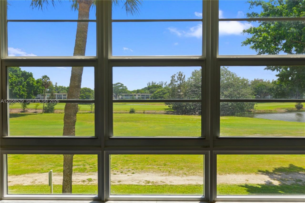 2691 S Course Dr, Unit 202, Pompano Beach, FL 33069 Photo