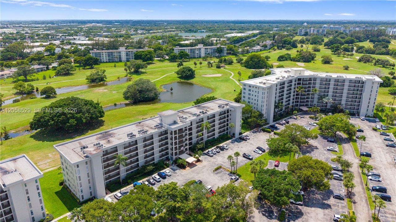 2691 S Course Dr, Unit 202, Pompano Beach, FL 33069 Photo