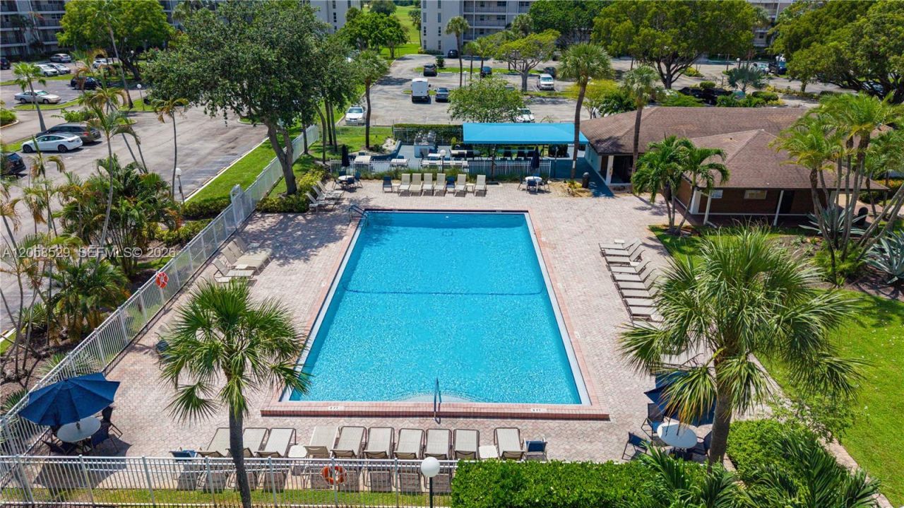 2691 S Course Dr, Unit 202, Pompano Beach, FL 33069 Photo
