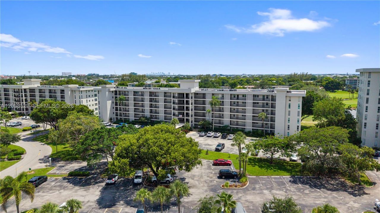 2691 S Course Dr, Unit 202, Pompano Beach, FL 33069 Photo