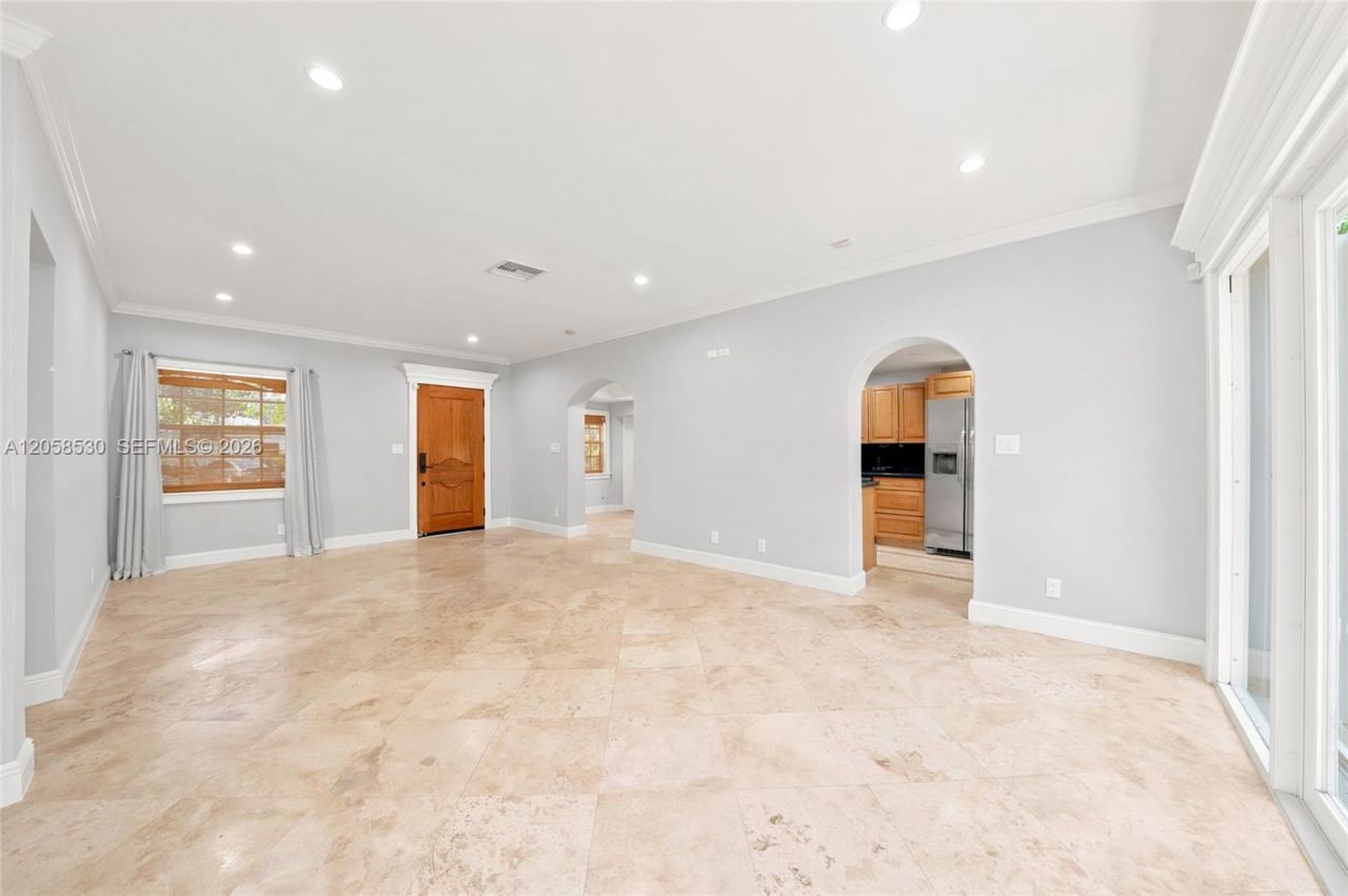 2301 Tequesta Ln , Unit 2301, Miami, FL 33133 Photo