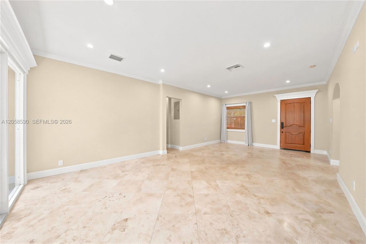 2301 Tequesta Ln, Unit 2301, Miami, FL 33133 Photo
