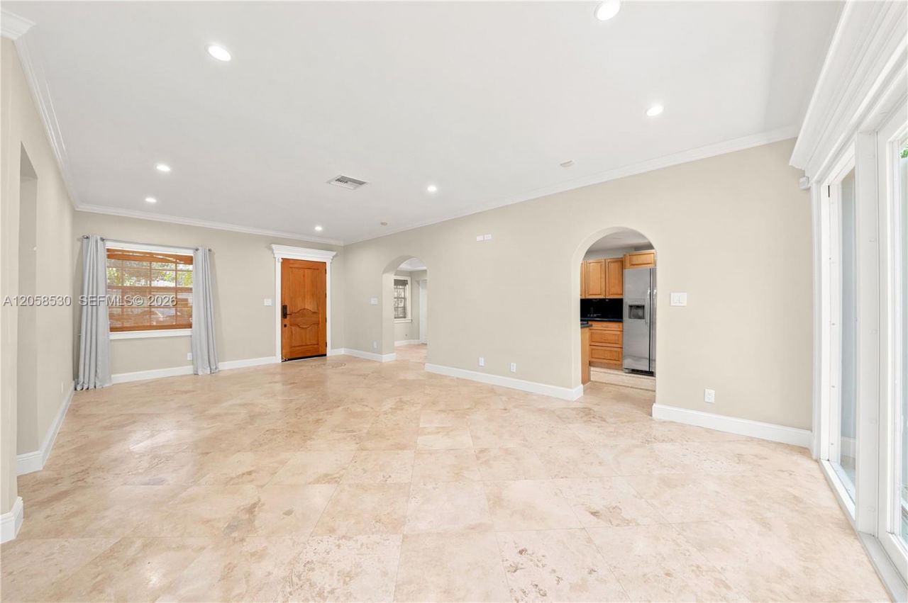 2301 Tequesta Ln, Unit 2301, Miami, FL 33133 Photo