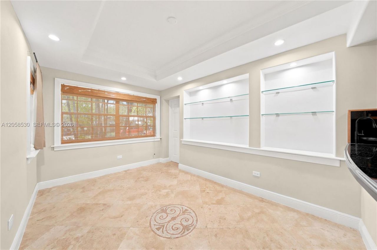 2301 Tequesta Ln, Unit 2301, Miami, FL 33133 Photo