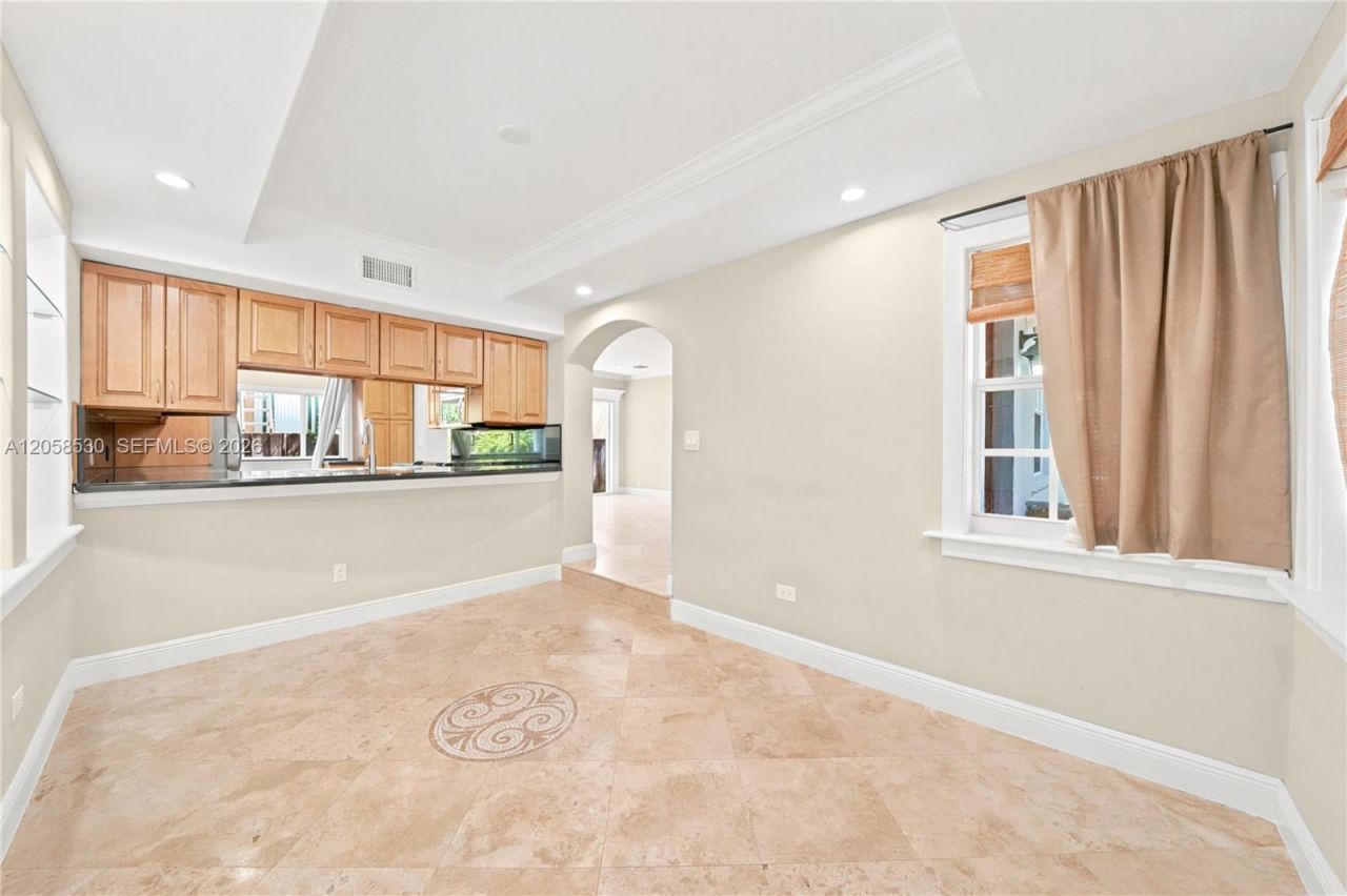 2301 Tequesta Ln, Unit 2301, Miami, FL 33133 Photo