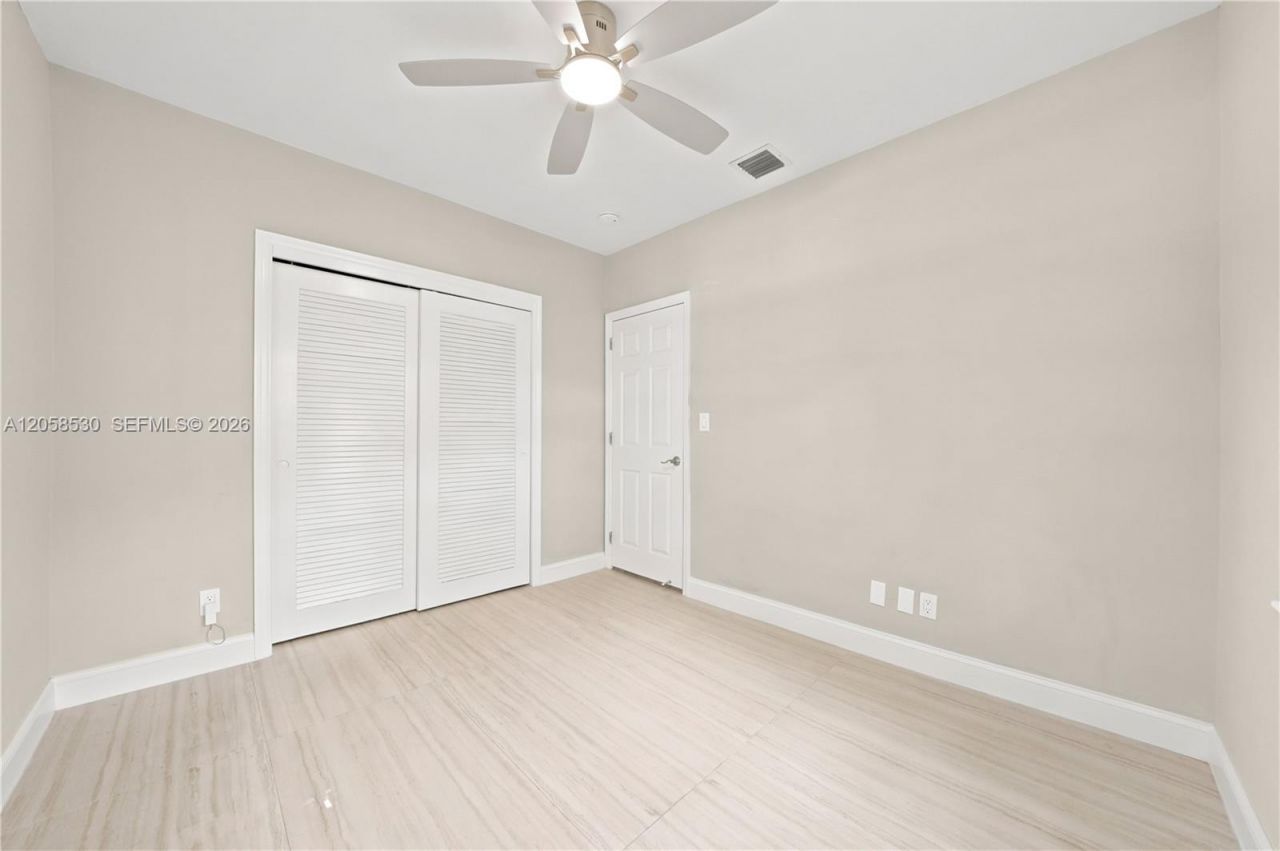 2301 Tequesta Ln, Unit 2301, Miami, FL 33133 Photo