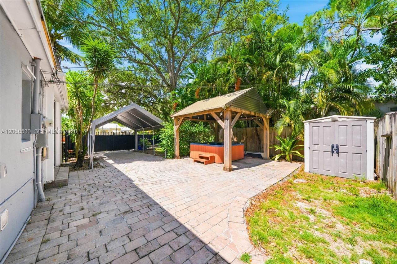 2301 Tequesta Ln , Unit 2301, Miami, FL 33133 Photo