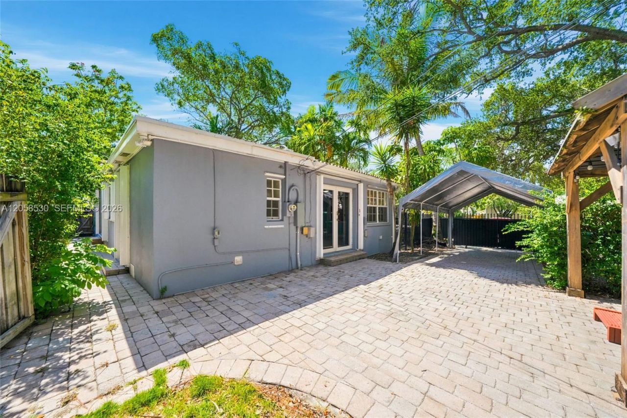 2301 Tequesta Ln , Unit 2301, Miami, FL 33133 Photo