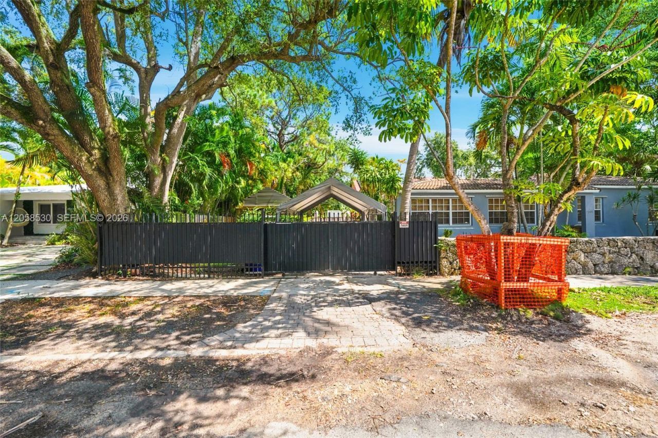 2301 Tequesta Ln , Unit 2301, Miami, FL 33133 Photo