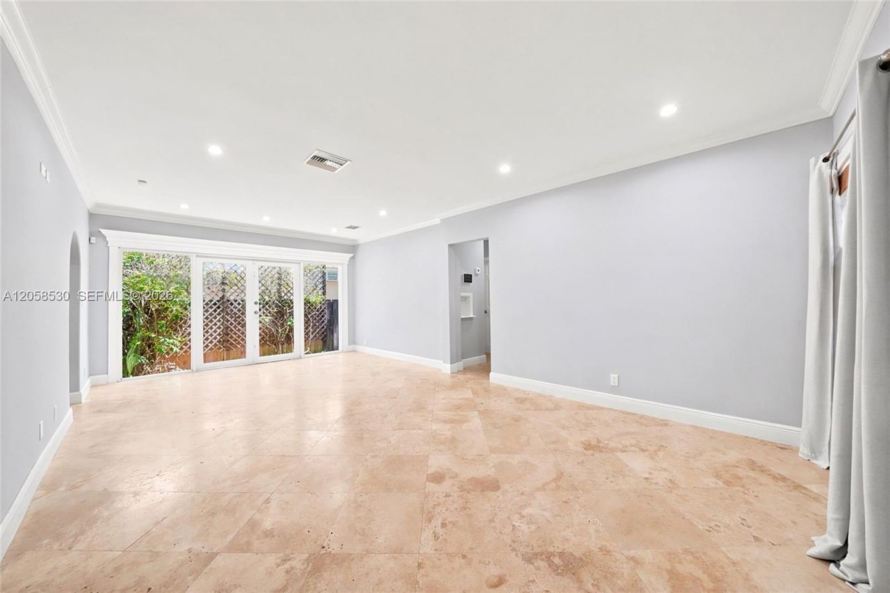 2301 Tequesta Ln , Unit 2301, Miami, FL 33133 Photo