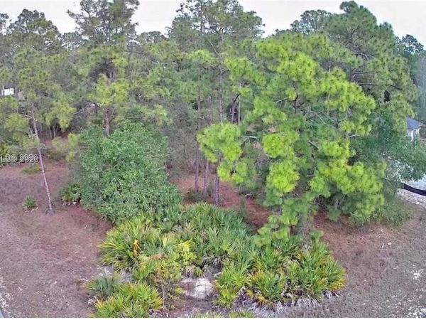 901 E 17th St , Lehigh Acres, FL 33972