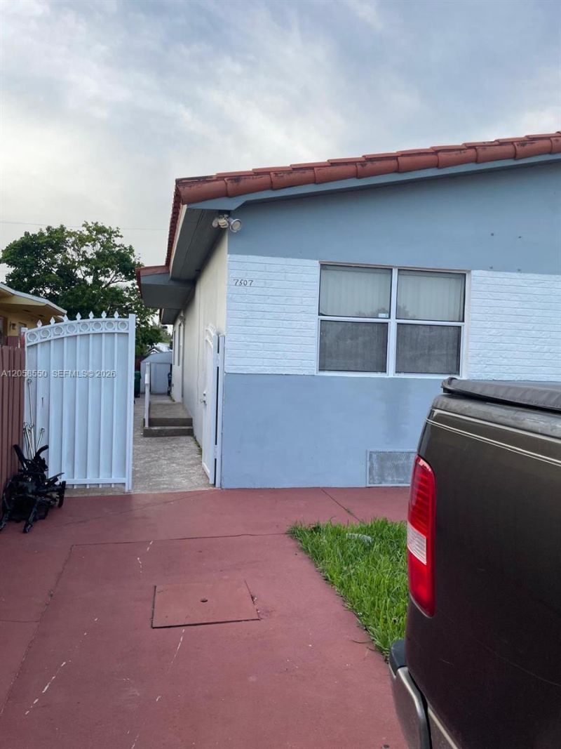 7507 NW 2nd St, Unit 1, Miami, FL 33126 Photo