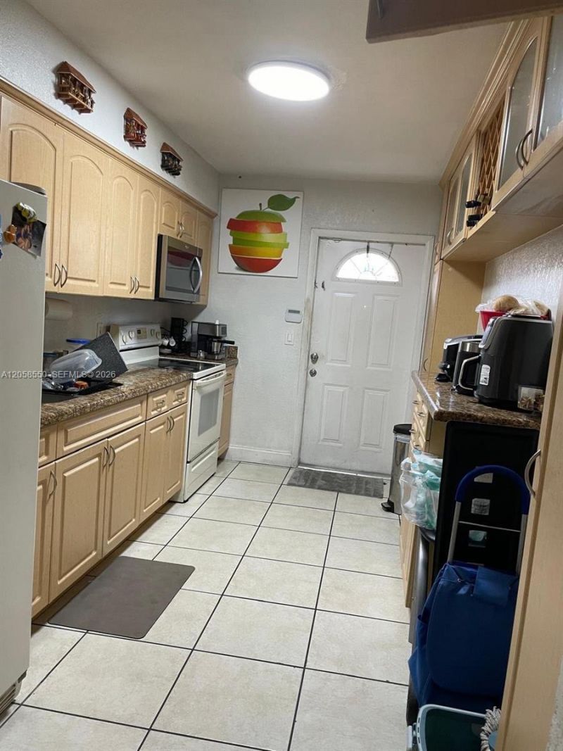 7507 NW 2nd St, Unit 1, Miami, FL 33126 Photo