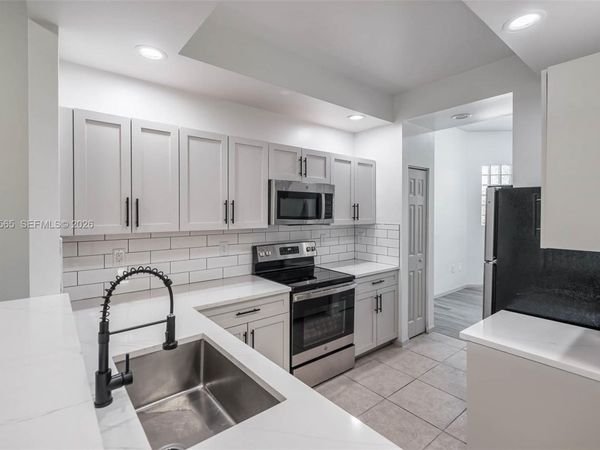 Unit B202, West Palm Beach, FL 33417