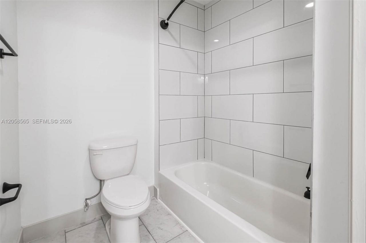 Please Call For Address, Unit B202, West Palm Beach, FL 33417 Photo
