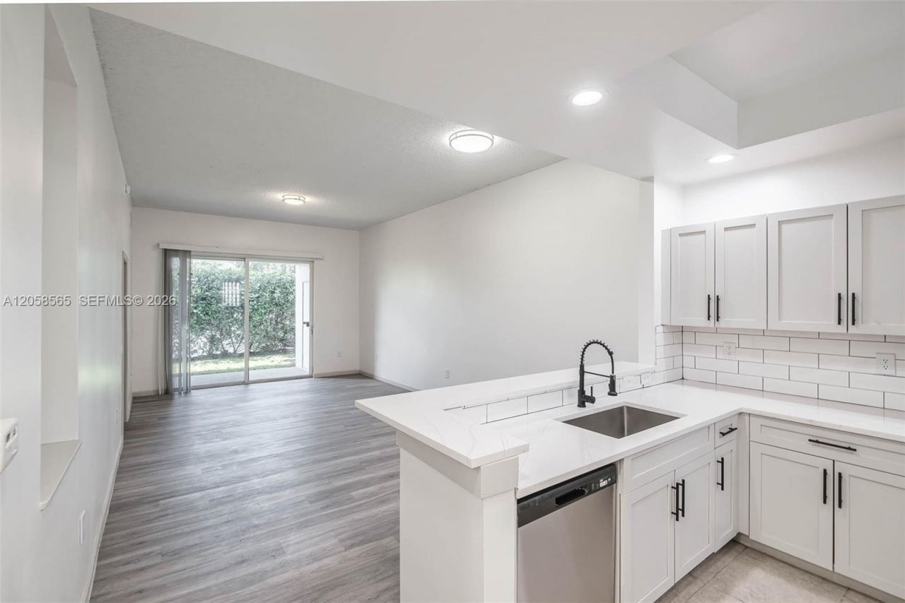 Please Call For Address, Unit B202, West Palm Beach, FL 33417 Photo