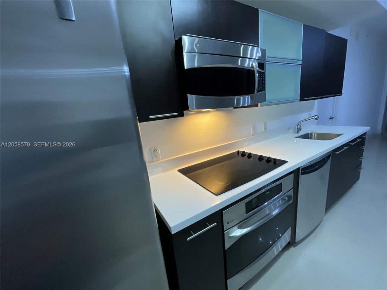 90 SW 3rd St, Unit 3910, Miami, FL 33130 Photo