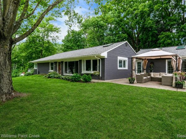 340 Whims Lane, Oakland Township, Mi 48306