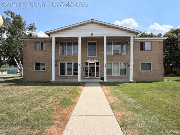 26305 W 7 mile rd Road, Redford Twp, MI 48240