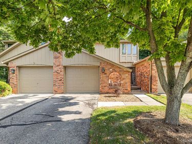 1805 Van Hill Court, Rochester Hills, Mi 48309