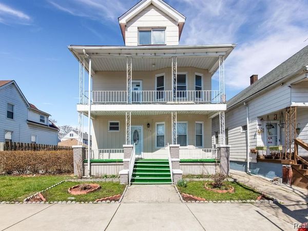 3135 Belmont Street , Hamtramck, MI 48212
