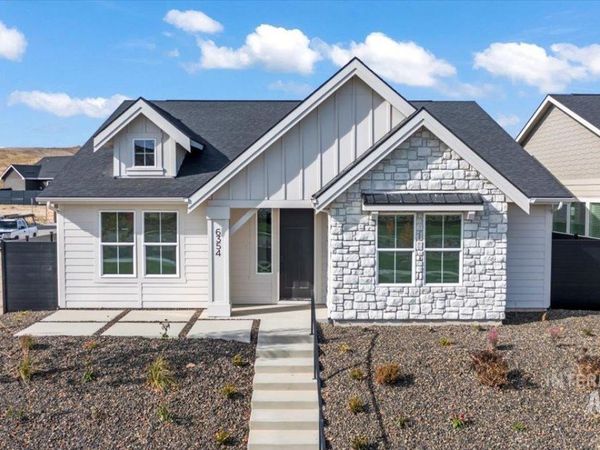 6391 N Barholm Ln, Eagle, ID 83616