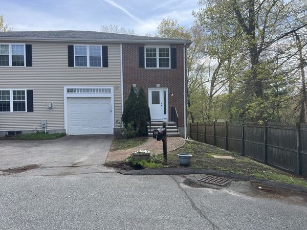 233 Saint Mary St, Unit 10, Needham, MA 02494