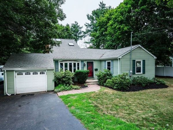 1083 Edgell Rd, Framingham, MA 01701