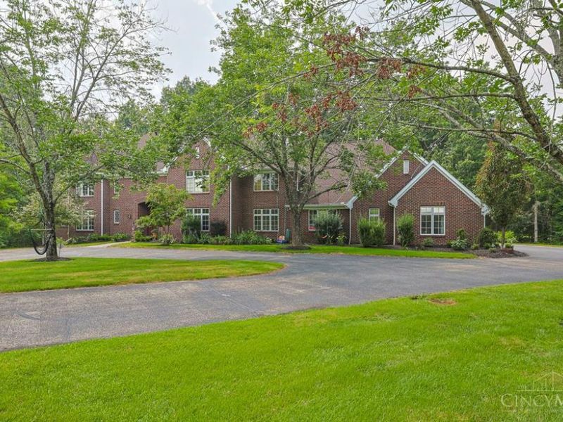 8625 Fawnmeadow Lane, Indian Hill, OH 45242 Photo 1