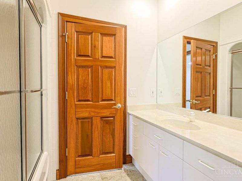8625 Fawnmeadow Lane, Indian Hill, OH 45242 Photo 21