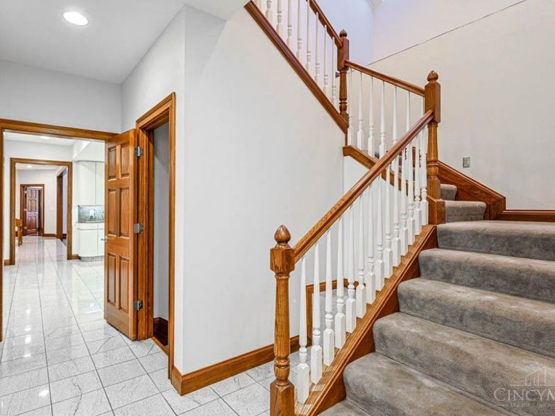 8625 Fawnmeadow Lane, Indian Hill, OH 45242 Photo 24