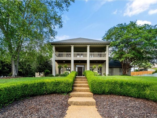 2821 LAKE CREST Drive, Tuscaloosa, AL 35406