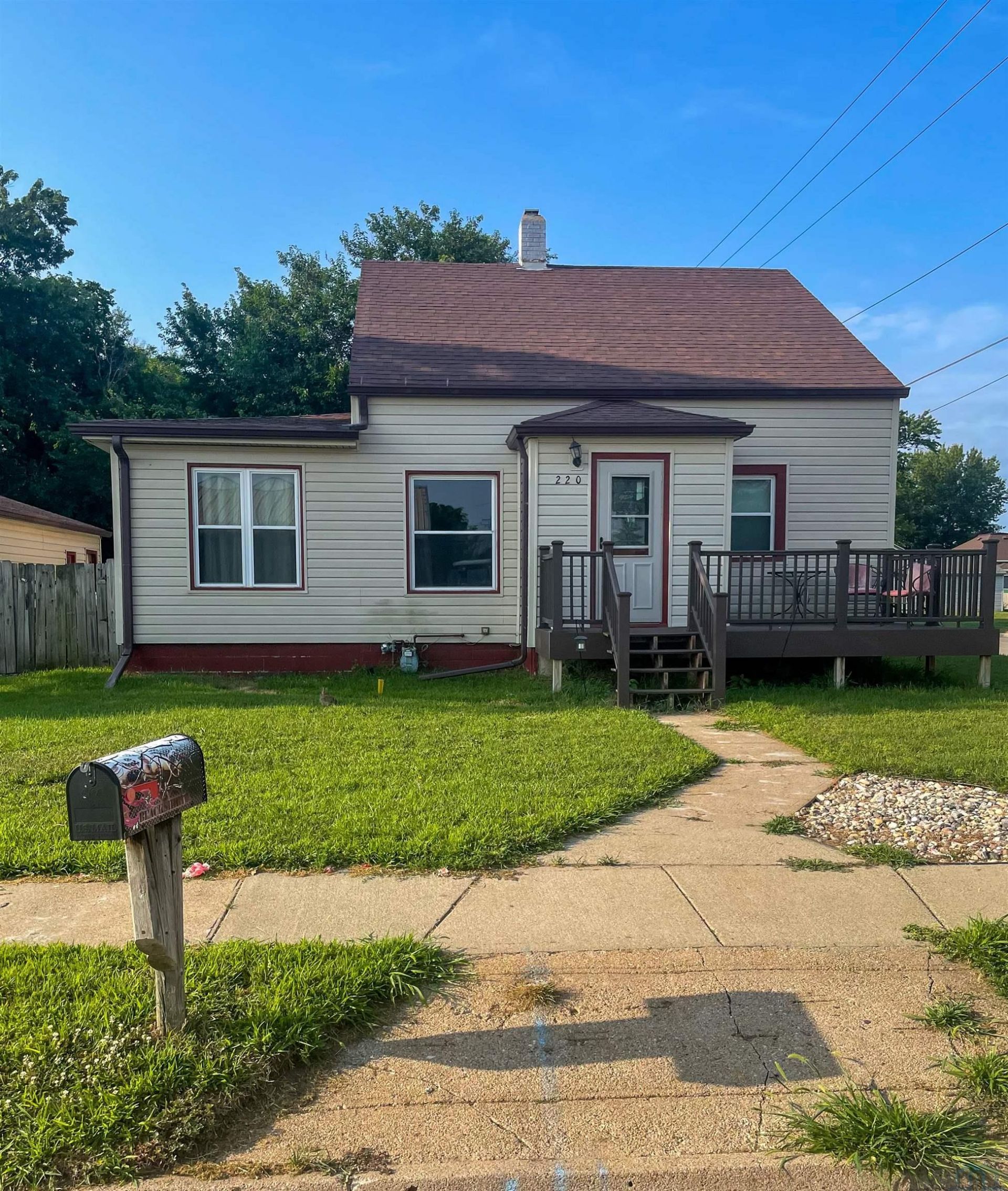 220 W 26, South Sioux City, NE 68776 Main Photo