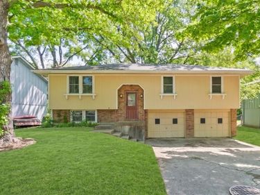6493 Delta Avenue, Kansas City, MO 64151
