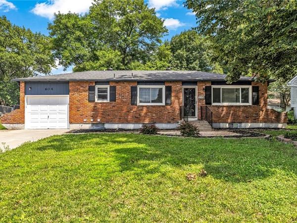 604 S Stevenson Street, Olathe, KS 66061