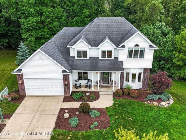 538 Cedar Ridge Drive, Williamston, MI 48895