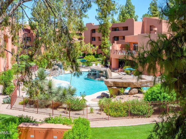 12212 N PARADISE VILLAGE Parkway S, Unit 318, Phoenix, AZ 85032