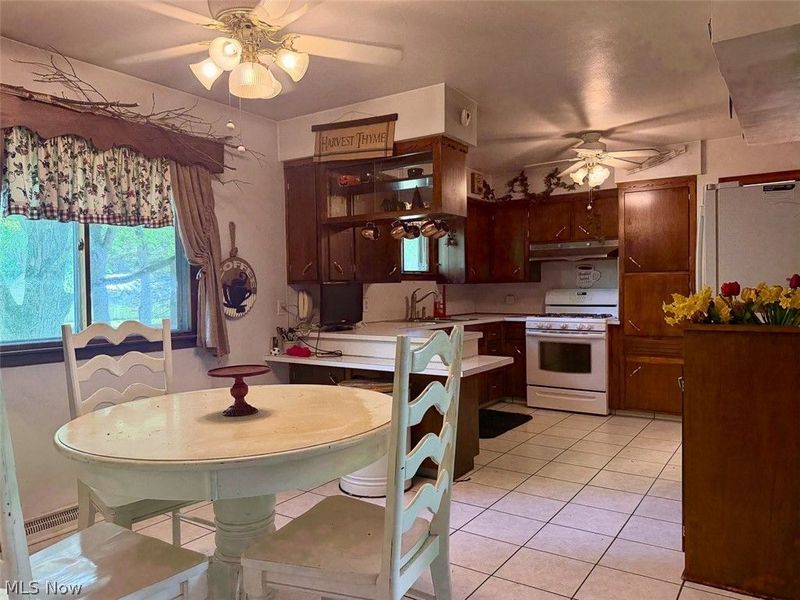 2597 Seifert Lewis Road, Hubbard, OH 44425 Photo 9