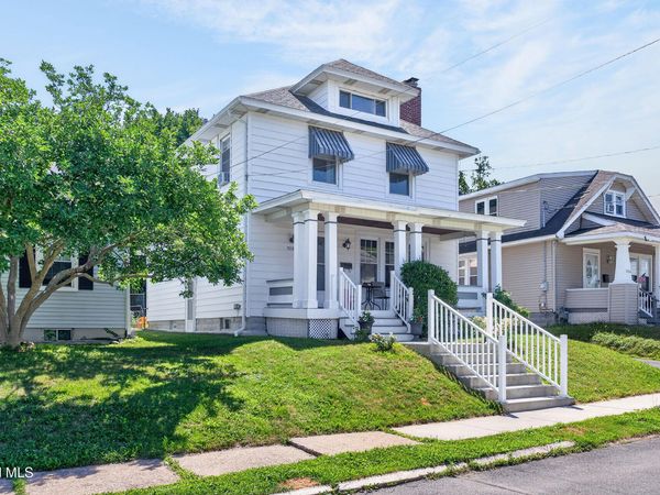 1068 Lexington Avenue, Schenectady, NY 12309