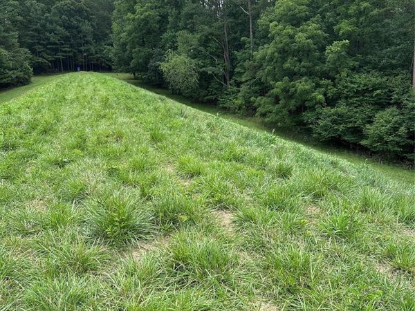 1000 Kingsway Drive , King, NC 27021