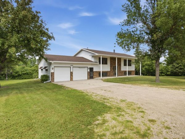 3385 119p Avenue SE, Valley City, ND 58072
