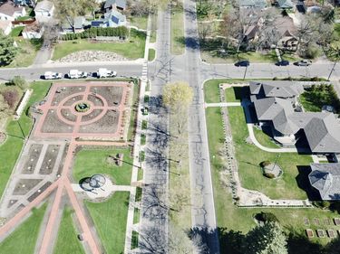 1300 Kilian Boulevard SE, Saint Cloud, MN 56304