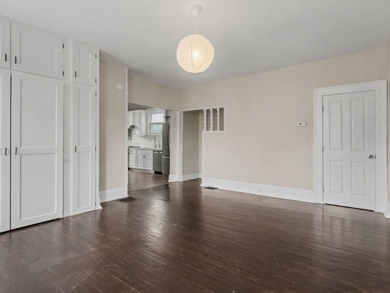 265 E Innis Avenue , Columbus, OH 43207 Photo 5