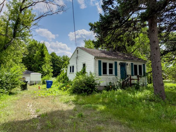 341 63rd Street , Willowbrook, IL 60527