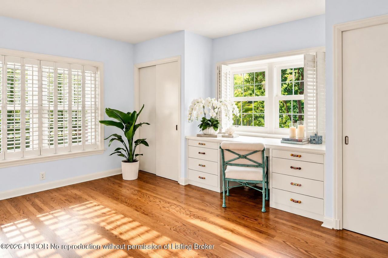 1421 N Lake Way, Palm Beach, FL 33480 Photo